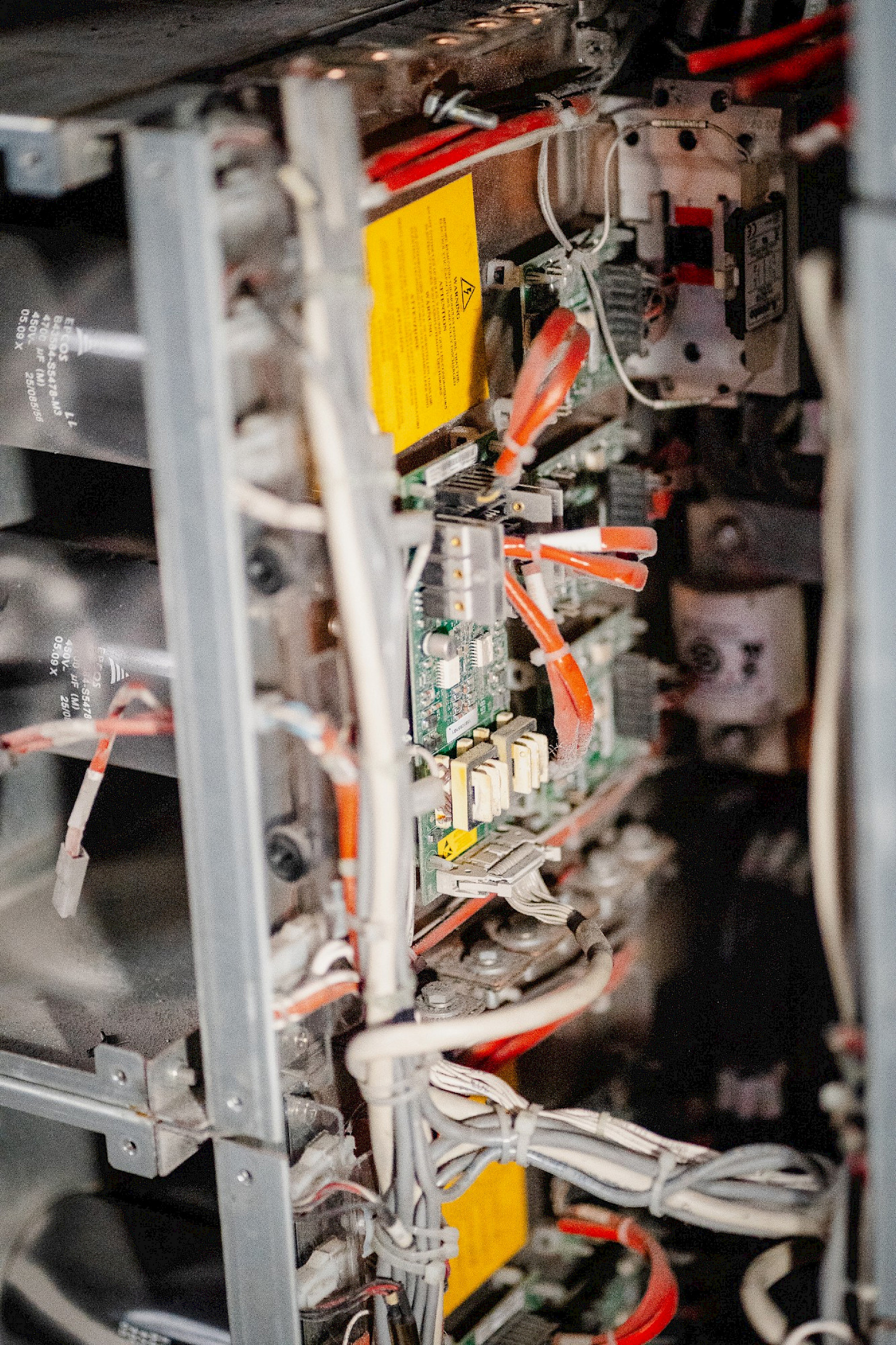 Warum Sommerhitze Ihre USV-Batterien altern lässt
